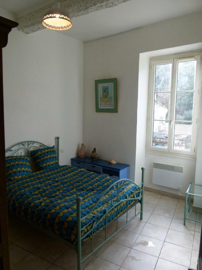 Appartement Au Pied Du Gardon. Remoulins Exterior photo